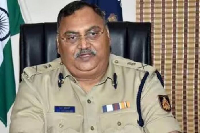 former-karnataka-dgp-om-prakash-found-dead-at-bengaluru-home,-murder-suspected