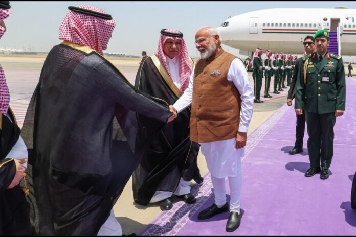 pm-modi-arrives-in-saudi-arabia,-welcomed-with-21-gun-salute:-‘will-strengthen-friendship…’