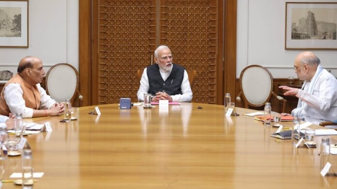 live:-pm-holds-cabinet-meet-on-j&k-attack,-amit-shah-and-rajnath-singh-present