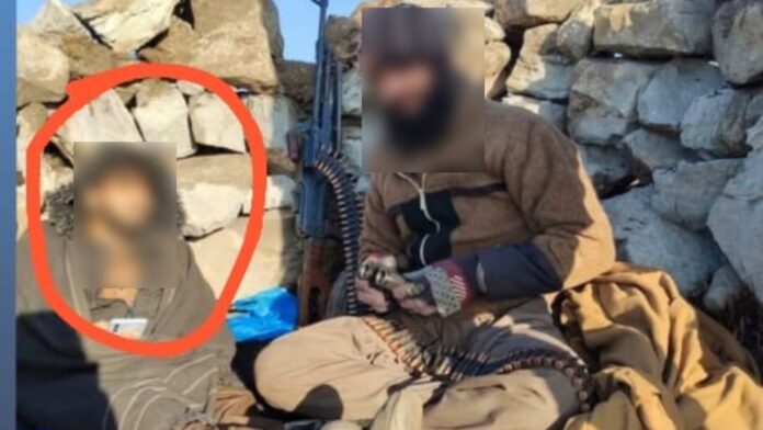 exclusive:-bengal-man-shares-photos-of-‘pakistani-bhaiya’-with-guns,-probe-on