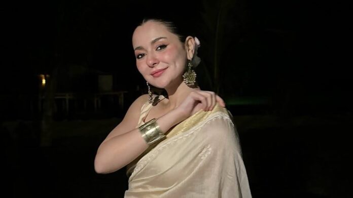 many-pak-actors’-instagram-blocked-in-india,-hania-aamir-among-them