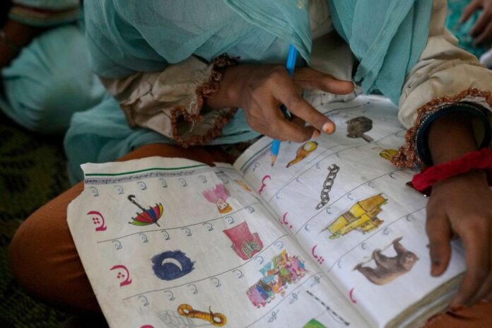 hindus-to-congress:-review-highlights-‘textbook-case’-of-pakistan’s-anti-india-propaganda