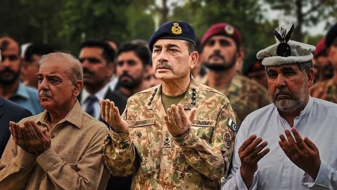 who-wants-to-keep-india-busy-in-war,-apart-from-a-mad-pakistan-general?