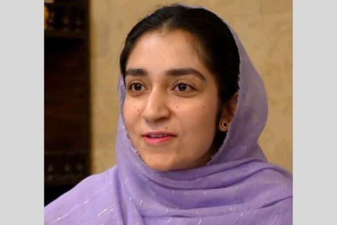 kashish-chaudhary-becomes-first-hindu-woman-appointed-assistant-commissioner-in-balochistan