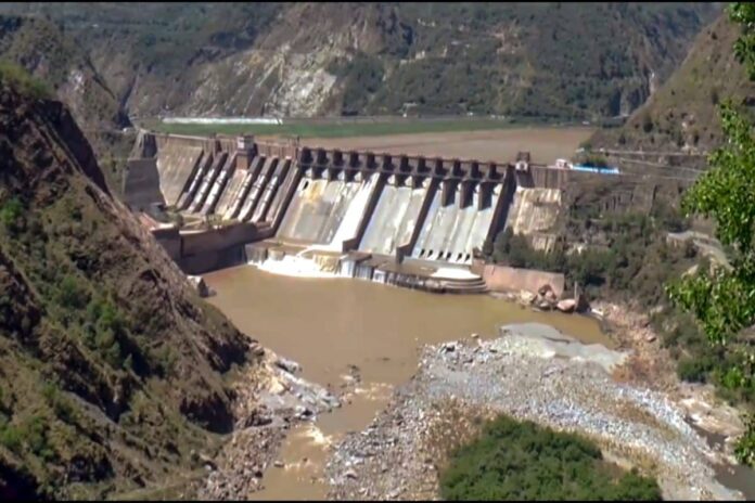 pakistan-feels-the-heat,-urges-india-to-resume-indus-waters-treaty-amid-mounting-pressure:-sources