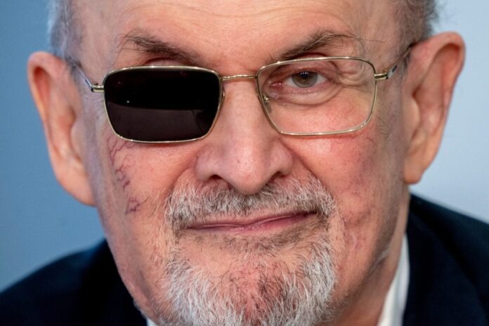 man-who-blinded-salman-rushdie’s-right-eye-in-knife-attack-sentenced-to-25-year-jail-in-new-york