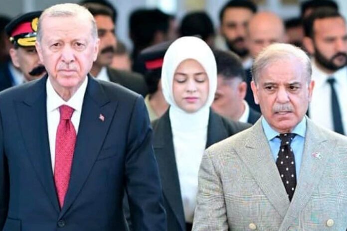 turkey’s-erdogan-rakes-up-kashmir-issue-after-talks-with-pakistan-pm,-offers-assistance