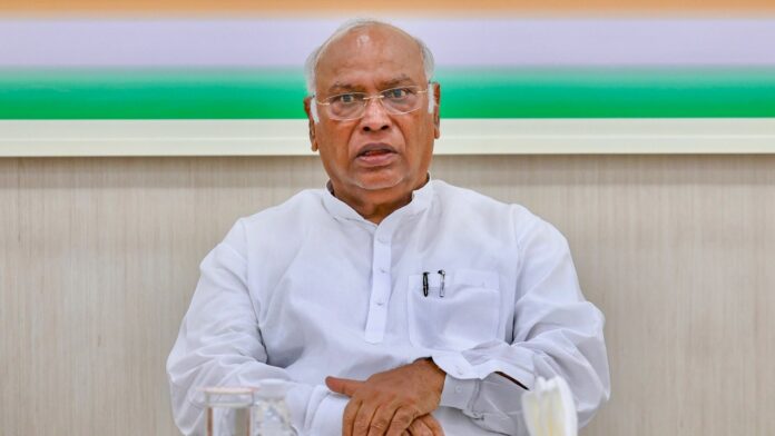 we’re-doing-small-war-against-pak:-mallikarjun-kharge’s-veiled-jab-at-op-sindoor