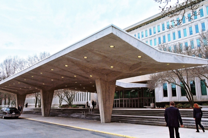 person-shot-at-by-security-guards-outside-cia-headquarters-in-us:-report