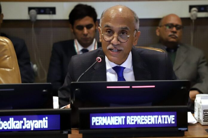 india-calls-out-pakistan’s-hypocrisy-at-unsc,-cites-shelling-of-villages,-support-for-terror