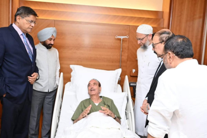ghulam-nabi-azad-falls-sick,-hospitalised-amid-all-party-delegation-visit-in-kuwait