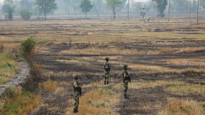 13-stranded-at-zero-line-as-india,-bangladesh-dig-heels-on-illegal-immigrants