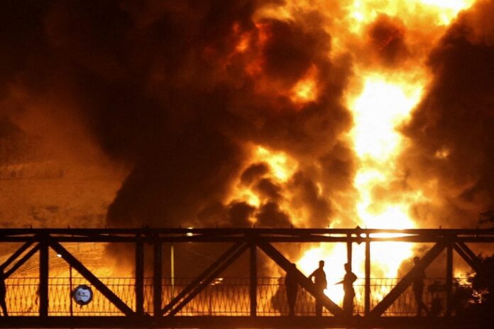 explosions-rock-iran’s-fordow-nuclear-site-amid-israeli-strikes,-trigger-earthquake