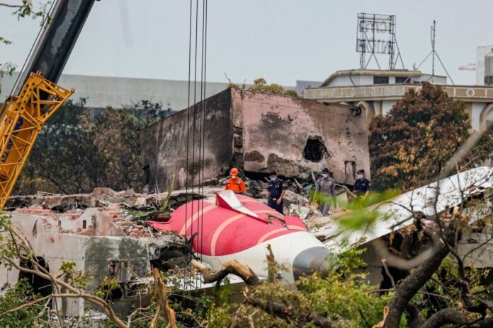 ‘extremely-difficult-situation’:-tata-chairman-urges-patience-amid-air-india-crash-theories