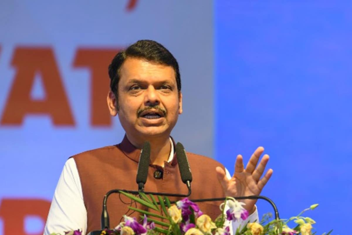 ‘no-haste,-all-stakeholders-will-be-consulted’:-fadnavis-on-three-language-formula-row