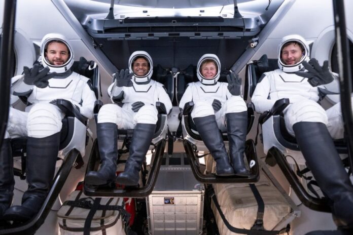 india,-poland,-hungary-make-spaceflight-comeback-with-iss-mission