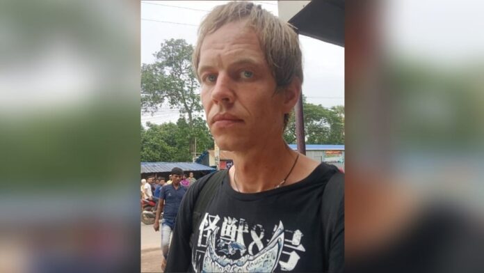 dutch-man-flies-to-bengal-to-meet-online-friend,-lands-in-police-trouble-instead
