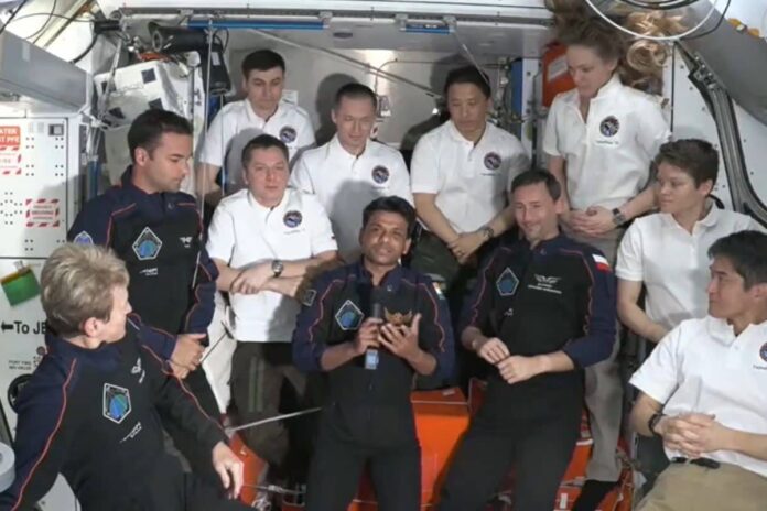 ‘looks-easy,-but-my-head-is…’:-shubhanshu-shukla,-astronaut-no.-634,-on-reaching-space-station