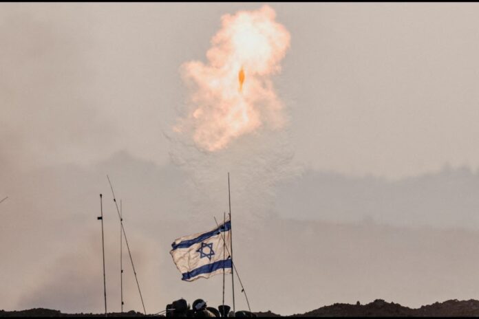 israeli-army-intercepts-another-houthi-missile-as-sirens-ring-out-across-jerusalem-|-video