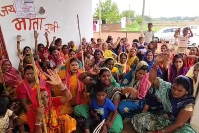 protests-erupt-in-village-near-raipur-over-eviction-drive-for-‘mla-colony’