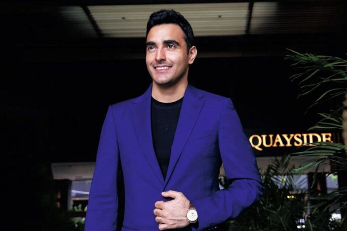 this-indian-origin-ceo-bought-his-first-home-at-12.-now,-he-is-singapore’s-youngest-billionaire