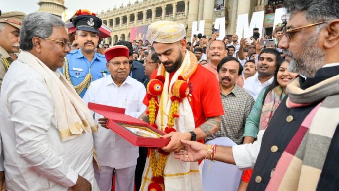 bengaluru-ipl-celebrations:-virat-kohli,-rcb-teammates-honoured-with-mysore-peta