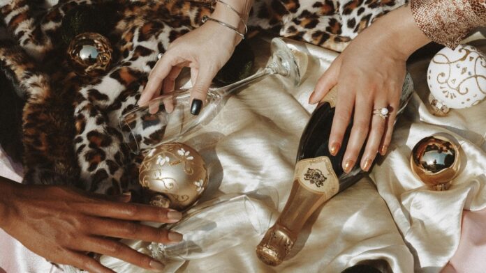 dubai’s-dark-secret:-sexual-extremities-in-porta-potty-parties-of-the-ultrarich