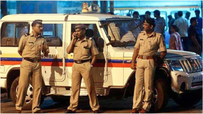 man-posing-as-delivery-agent-rapes-pune-woman,-clicks-selfie-to-threaten-her