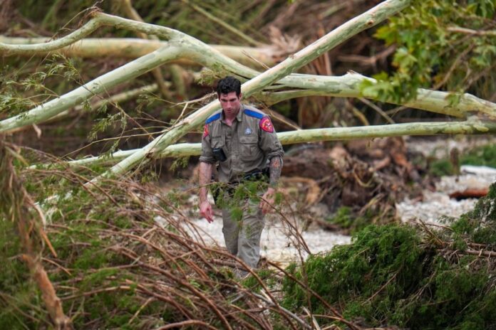 15-children-among-43-dead-as-flash-floods-wreak-havoc-in-texas;-pm-modi-condoles-deaths