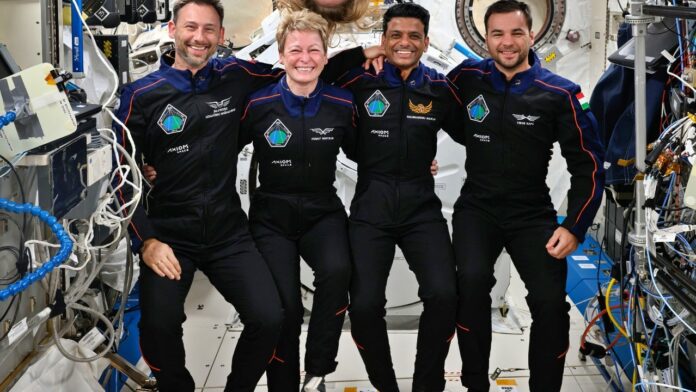 live:-shubhanshu-shukla-enters-dragon-with-ax-4-crew-to-head-back-home