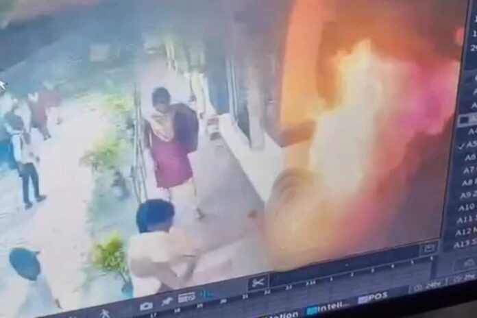 ‘95%-of-her-body-burned’:-odisha-student-who-set-herself-on-fire-outside-college-critical