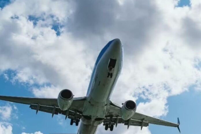 etihad,-other-airlines-order-inspection-of-boeing-787-fuel-switch-locks:-report