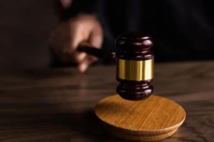 mere-act-of-sending-messages-with-profanity-is-not-stalking,-says-karnataka-high-court