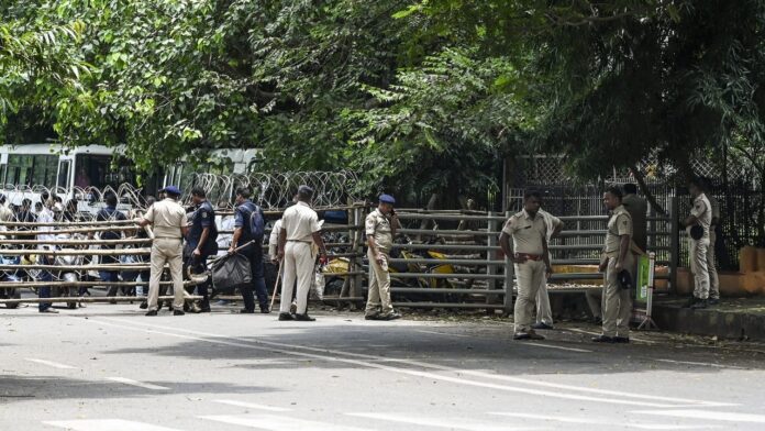 15-year-old-puri-girl-doused-with-petrol,-set-on-fire.-naveen-patnaik-blasts-bjp