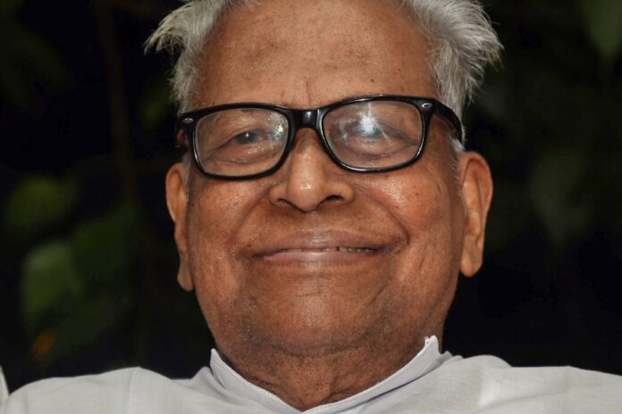 vs-achuthanandan,-former-kerala-cm-and-veteran-cpi(m)-leader,-passes-away