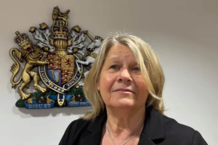 uk-woman-dies-after-being-licked-by-granddaughter’s-dog:-here’s-what-happened