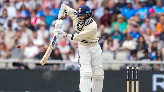 day-5-live:-washington-sundar-hits-solid-fifty-as-india-go-past-300