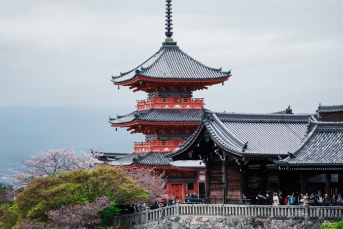 japan,-south-korea-issue-alerts-amid-historic-temperature-highs:-‘not-a-one-off-anomaly’