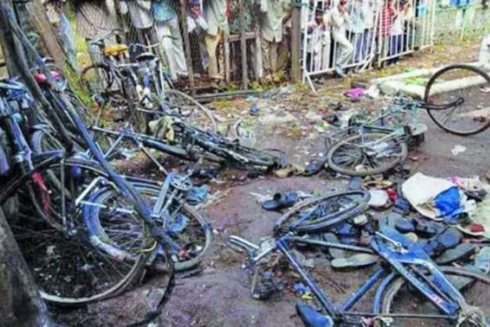 malegaon-blast-case:-coerced-by-ats-officials-to-name-yogi-adityanath,-pragya-thakur,-said-witness