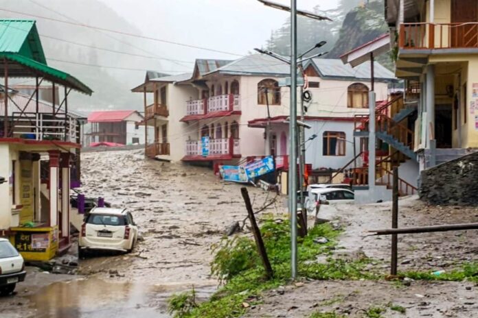 uttarakhand-cloudburst-updates:-red-alert-issued,-schools-shut-after-flash floods kill 4