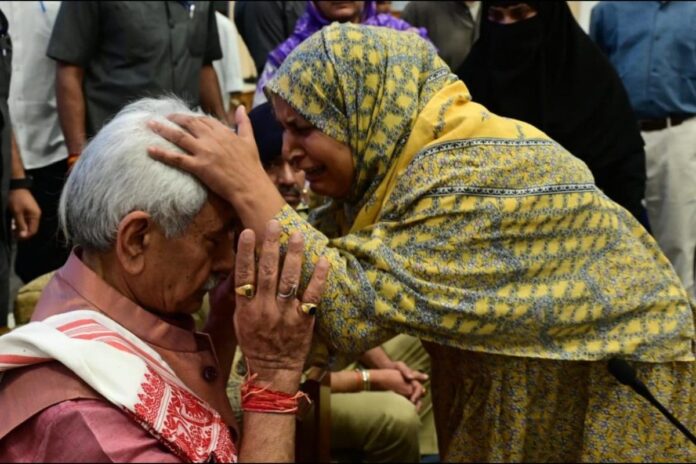 j&k-lg-manoj-sinha-hands-over-appointment-letters-to-families-of-158-terror-victims