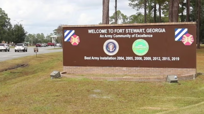 five-soldiers-injured-after-being-shot-at-us-military-base,-gunman-taken-into-custody