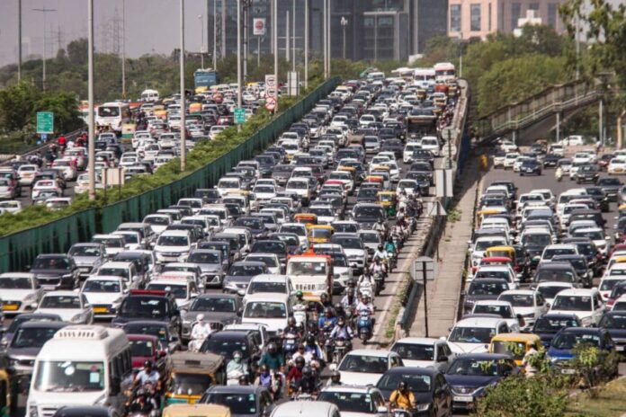 delhi-ncr-braces-for-traffic-snarls-ahead-of-raksha-bandhan-|-check-police-advisory