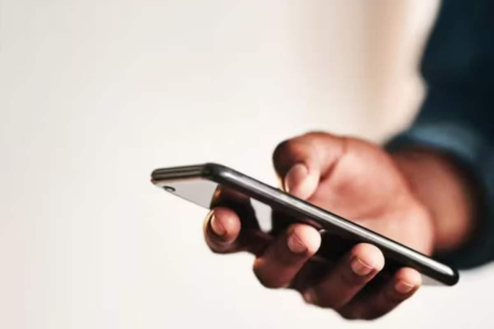 ‘message-delivered’:-russia-clamps-down-on-whatsapp,-telegram-over-data-sharing