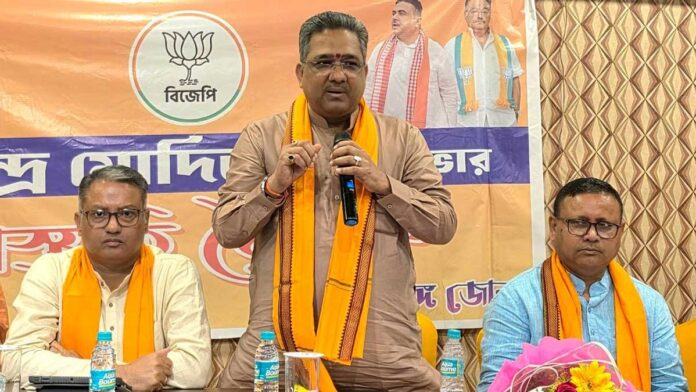 why-the-bjp-chose-a-soccer-solution-to-its-bangla-conundrum