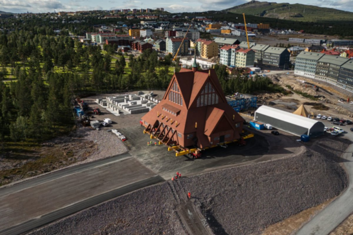 sweden’s-historic-kiruna-church-reaches-new-home-after-two-day-journey-|-watch