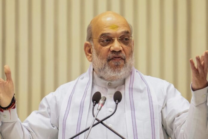 ‘where’s-that-morality?’:-amit-shah-recalls-rahul-gandhi’s-ordinance-tearing-amid-pm-cm-bill-row