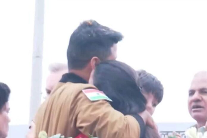 ‘my-son-is-back’:-shubhanshu-shukla’s-mother-gets-emotional-as-lucknow-welcomes-its-space-hero