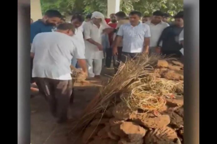 noida-dowry-death:-video-shows-nikki-bhati’s-in-laws-at-funeral,-casts-doubt-over-sister’s-claim