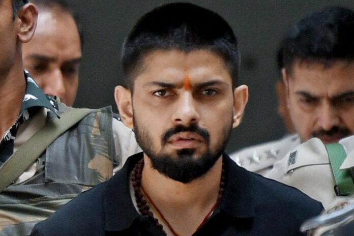 two-members-of-lawrence-bishnoi-gang-arrested-after-encounter-in-delhi’s-new-ashok-nagar